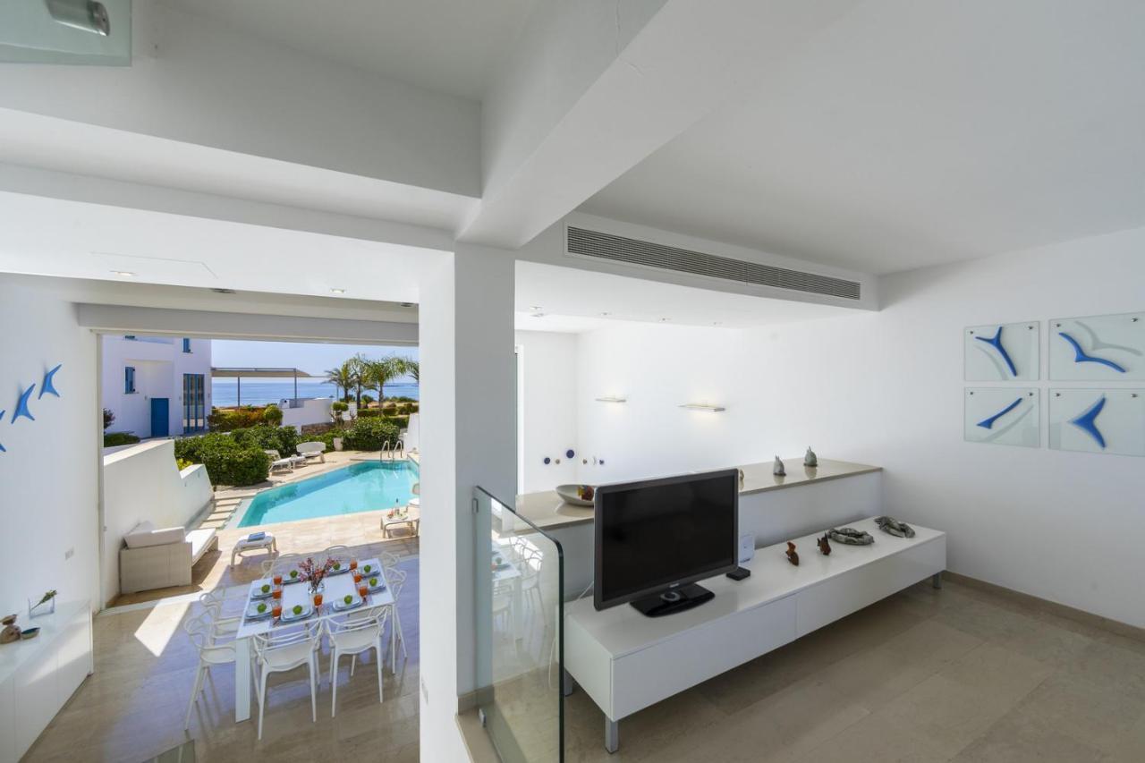 Protaras Villa Kalena Seafront Exterior foto